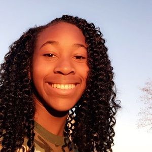 Meet your Posher, Krystin